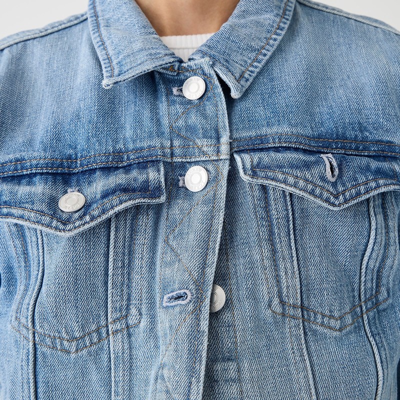 Bianca Wash J.Crew New classic denim jacket in Alicia wash | J.Crew Factory | TCXIA8710